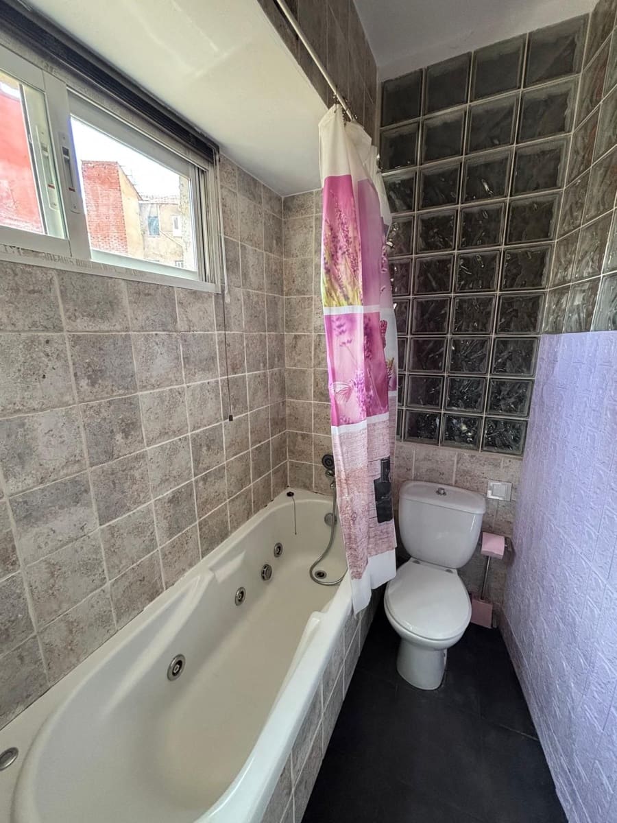 1 quarto Apartamento para arrendar em Madrid cidade - 950 € (Ref: 10085420)
