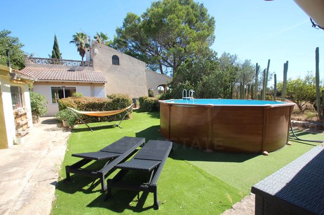 4 chambre Finca/Maison de Campagne à vendre à Inca avec piscine - 635 000 € (Ref: 10086078)