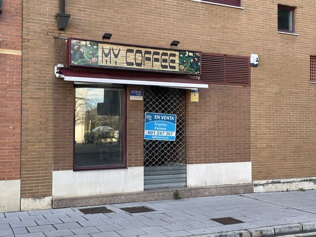 Gewerbe zu verkaufen in León Stadt - 94.000 € (Ref: 10086766)
