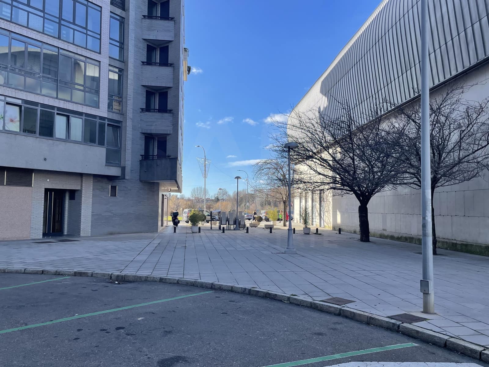 Commercial for sale in Leon city - € 94,000 (Ref: 10086766)