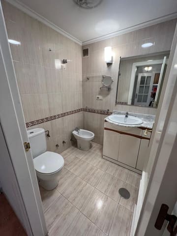 1 slaapkamer Appartement te huur in Avilés - € 496 (Ref: 10086767)