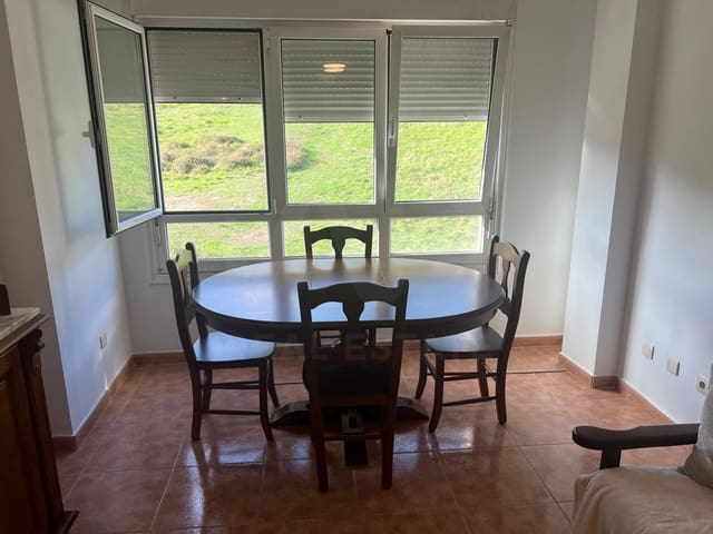 1 slaapkamer Appartement te huur in Avilés - € 496 (Ref: 10086767)