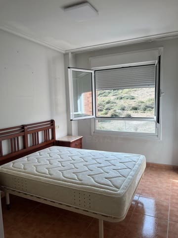 1 slaapkamer Appartement te huur in Avilés - € 496 (Ref: 10086767)