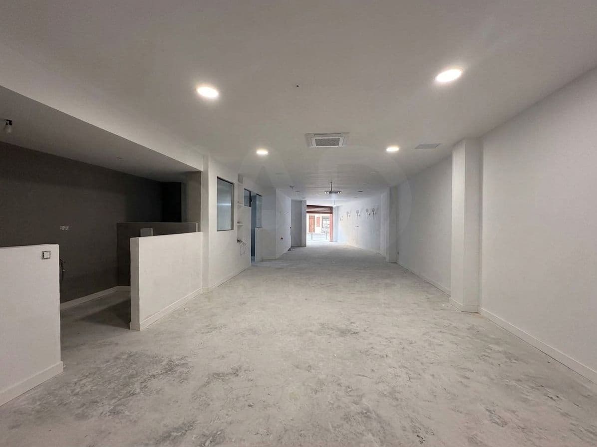 1 bedroom Commercial for rent in Denia - € 1,000 (Ref: 10086768)
