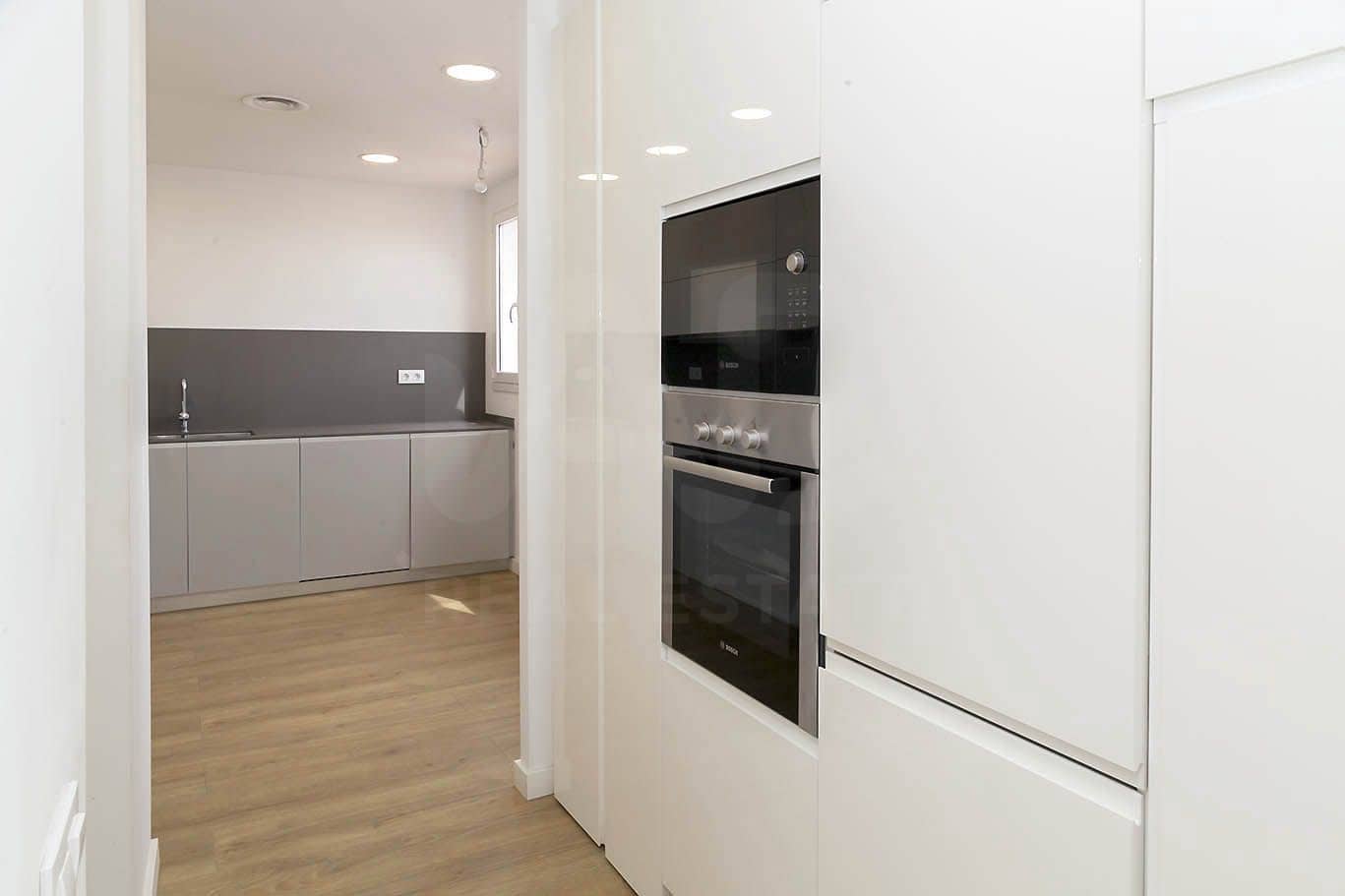 3 slaapkamer Appartement te huur in Barcelona stad - € 2.920 (Ref: 10086769)