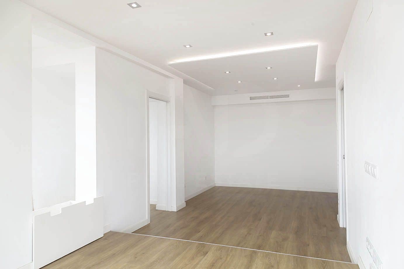 3 slaapkamer Appartement te huur in Barcelona stad - € 2.920 (Ref: 10086769)