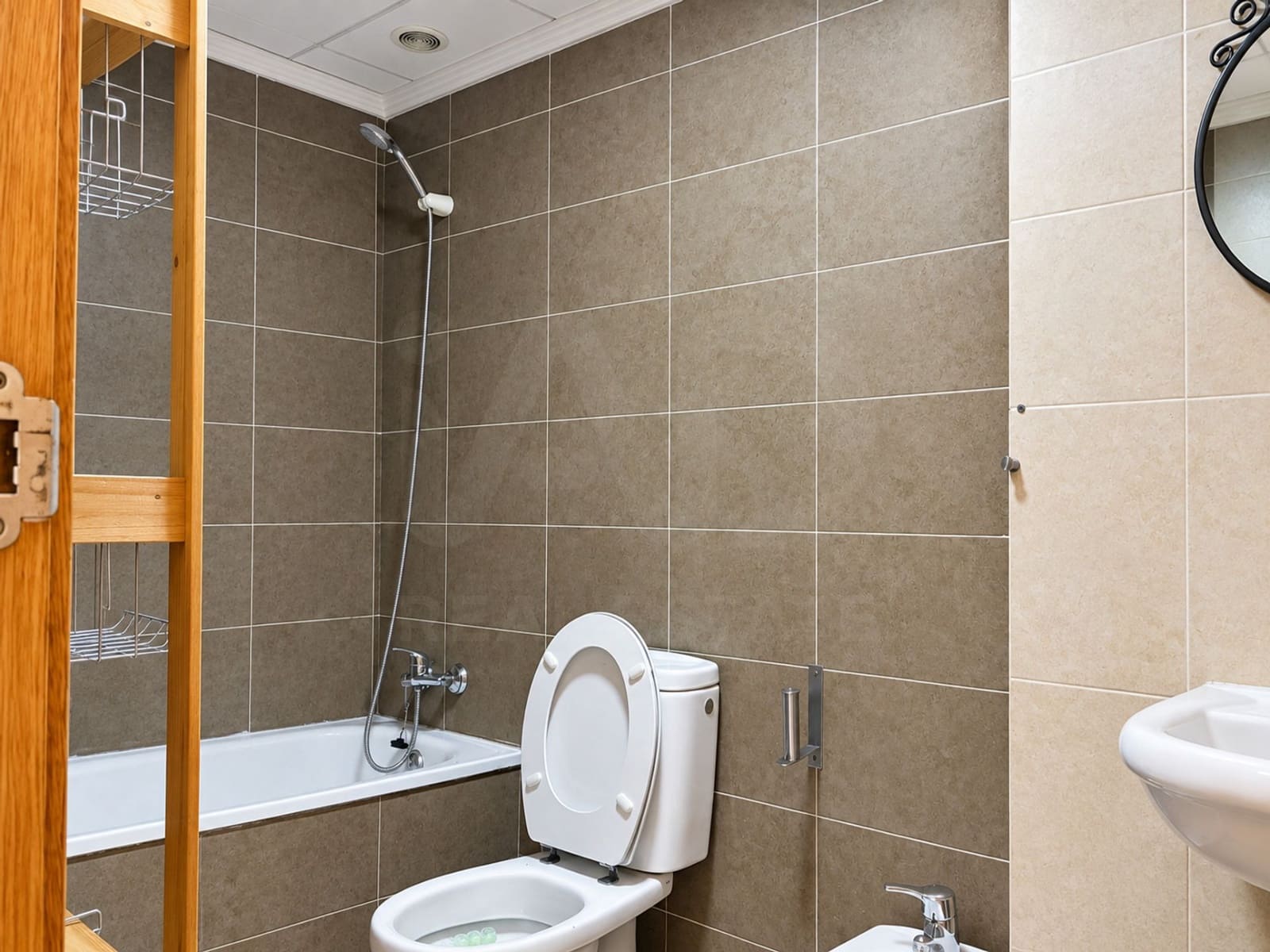 Appartamento in vendita in Redovan con piscina garage - 134.000 € (Rif: 10088738)