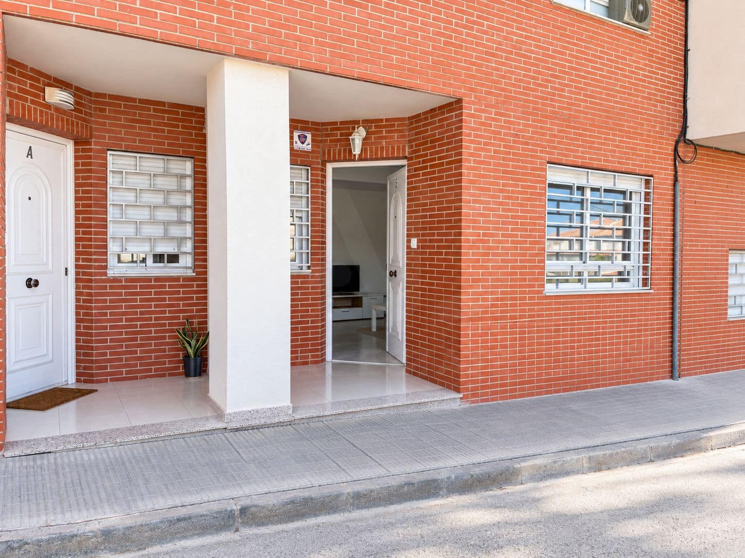 Appartamento in vendita in Redovan con piscina garage - 134.000 € (Rif: 10088738)