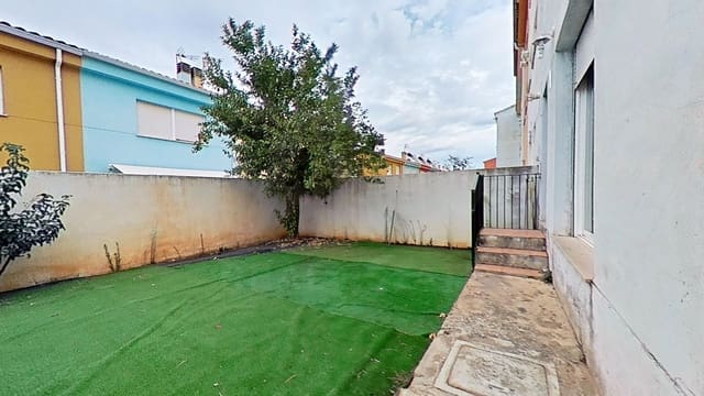 4 sovrum Radhus till salu i Costur med garage - 189 500 € (Ref: 10088748)