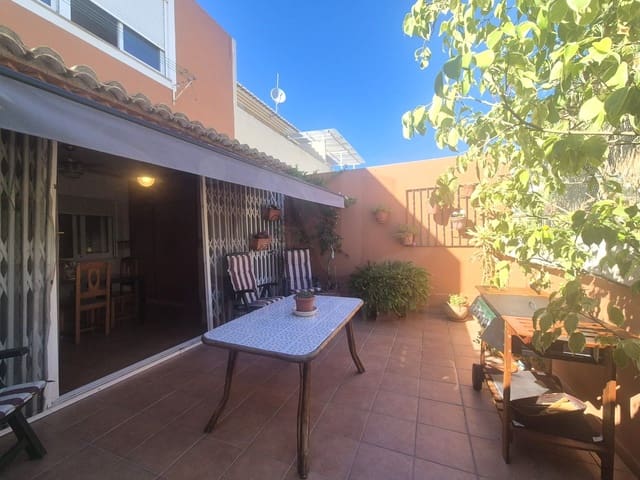 4 bedroom Terraced Villa for sale in Pego with garage - € 349,000 (Ref: 10088754)