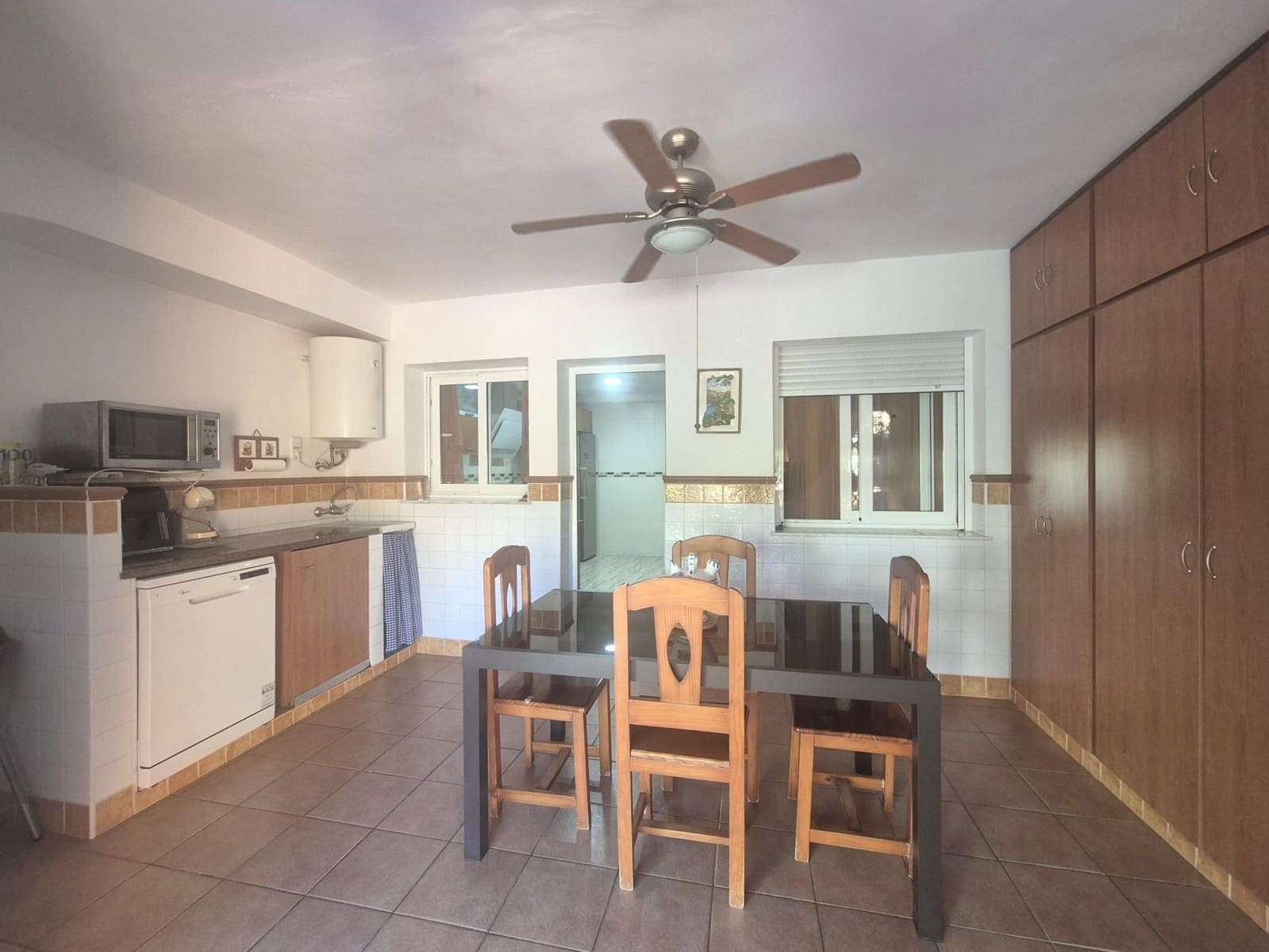 4 bedroom Terraced Villa for sale in Pego with garage - € 349,000 (Ref: 10088754)
