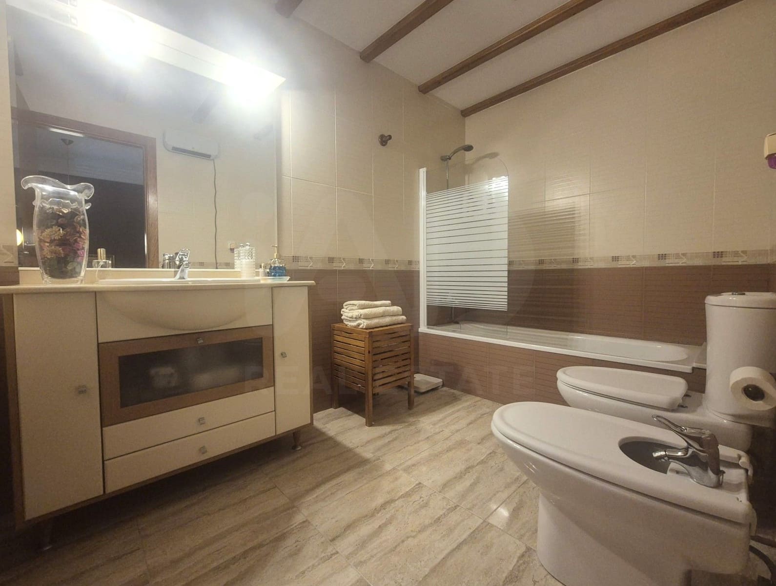 4 bedroom Terraced Villa for sale in Pego with garage - € 349,000 (Ref: 10088754)