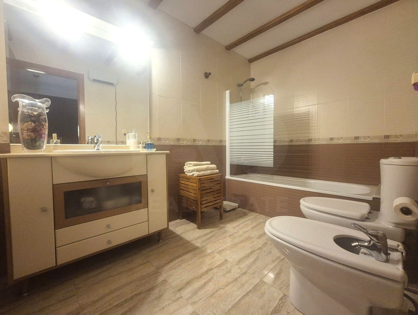 4 bedroom Terraced Villa for sale in Pego with garage - € 349,000 (Ref: 10088754)