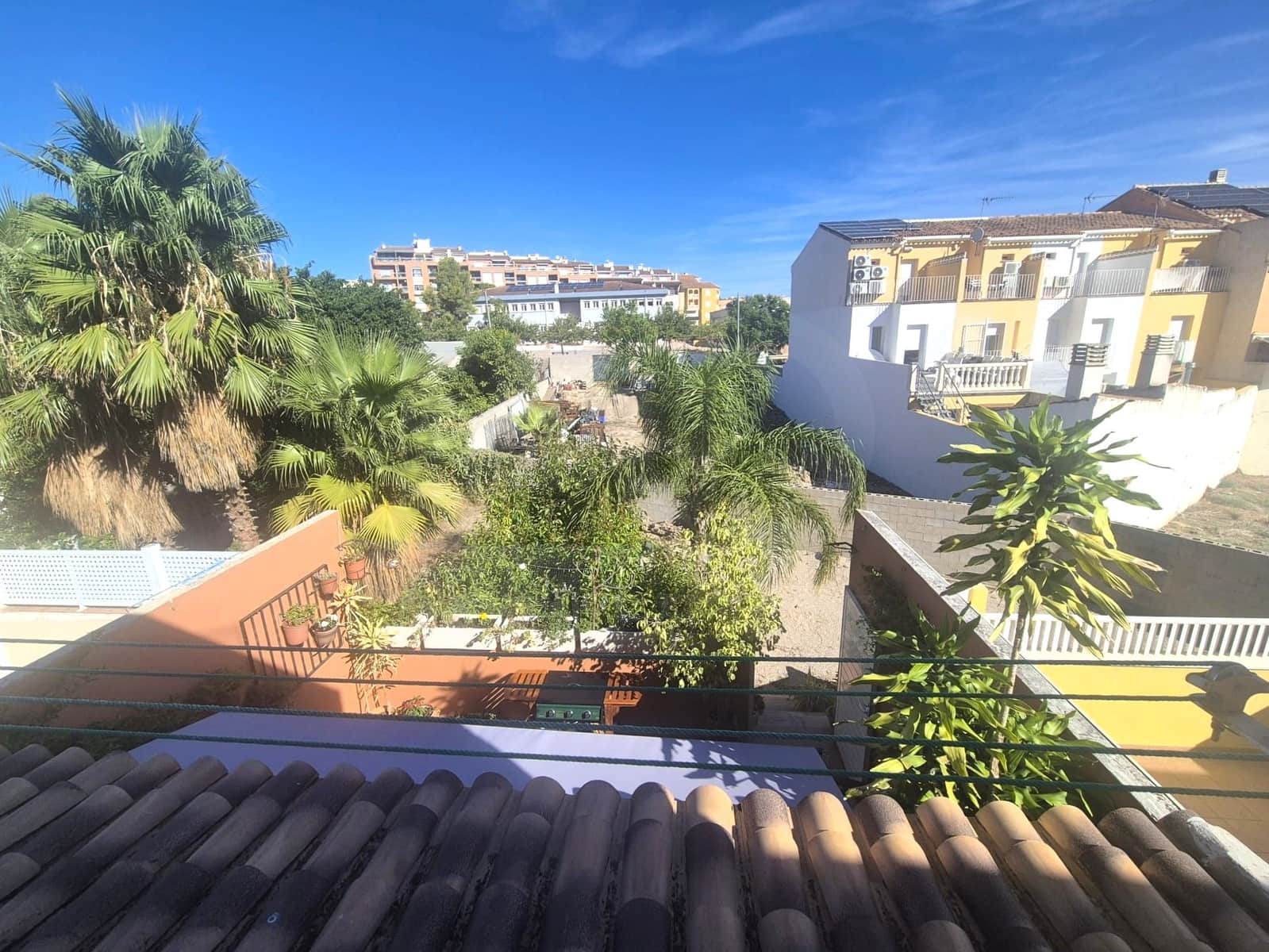 4 bedroom Terraced Villa for sale in Pego with garage - € 349,000 (Ref: 10088754)