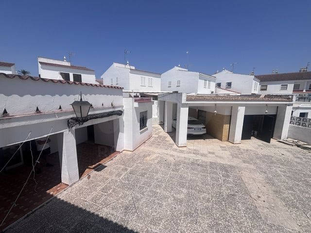 6 Zimmer Villa zu verkaufen in Lepe mit Pool Garage - 495.000 € (Ref: 10088755)