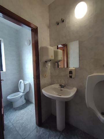 Erhverv til salg i Astorga - € 235.000 (Ref: 10088758)
