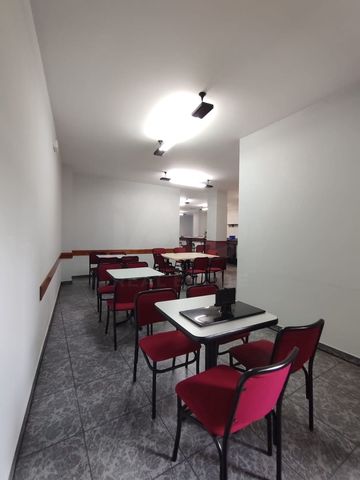 Commercial for sale in Astorga - € 235,000 (Ref: 10088758)