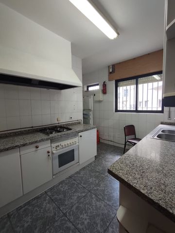 Commercial for sale in Astorga - € 235,000 (Ref: 10088758)