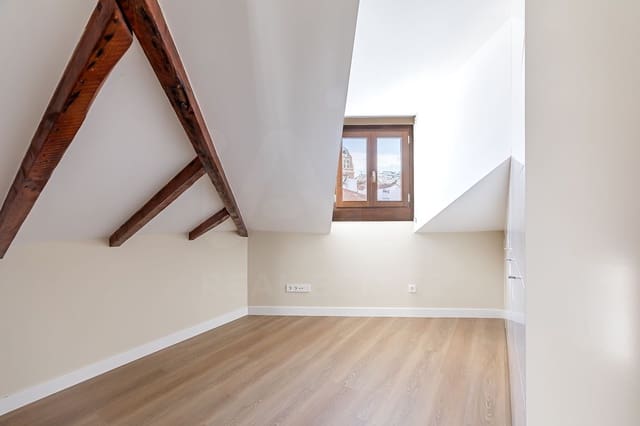 3 sypialnia Penthouse na sprzedaż w Sol, Miasto Madryt - 725 000 € (Ref: 10088762)