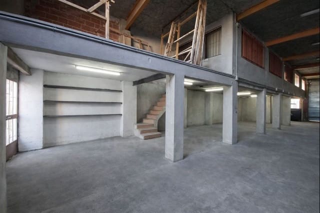 3 makuuhuone Kaupallinen myytävänä paikassa Los Dolores, Murcia kaupunki - 160 000 € (Ref: 10089573)