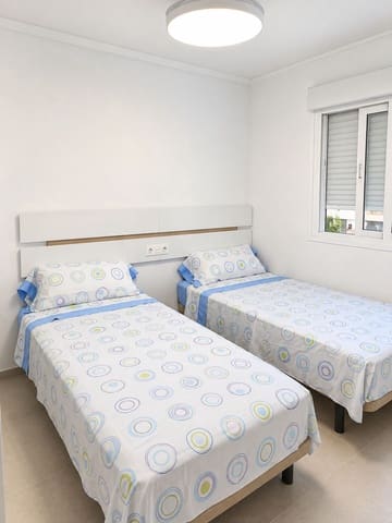 3 soveværelse Lejlighed til leje i Puerto de Mazarron, Mazarrón - € 600 (Ref: 10089575)