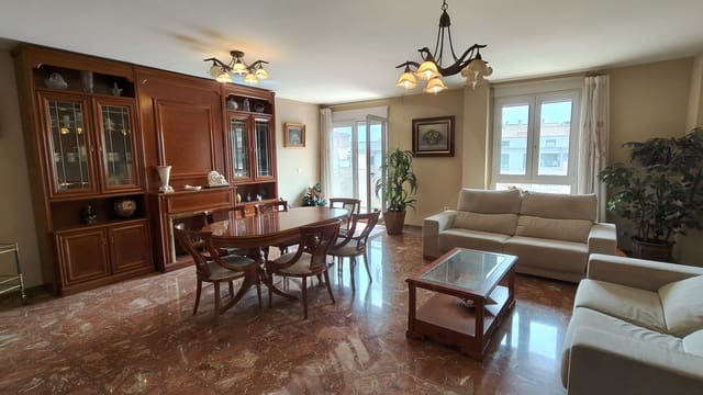 5 sypialnia Apartament na sprzedaż w Vila-real z garażem - 480 000 € (Ref: 10090009)