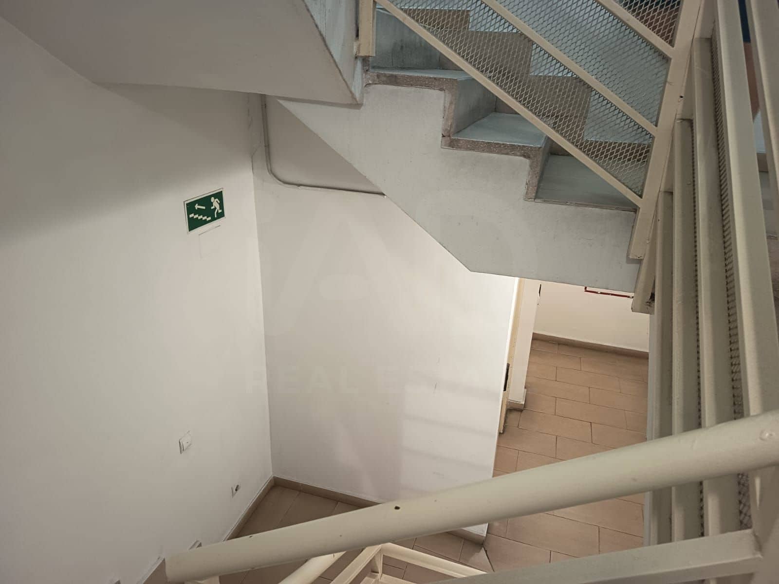 Garage till salu i Madrid stad - 28 178 € (Ref: 10090010)