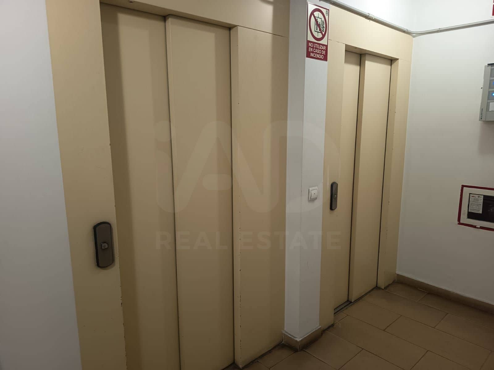 Garage till salu i Madrid stad - 28 178 € (Ref: 10090010)