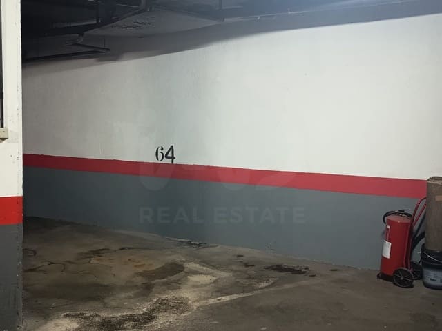 Garage till salu i Acacias, Madrid stad - 28 178 € (Ref: 10090010)