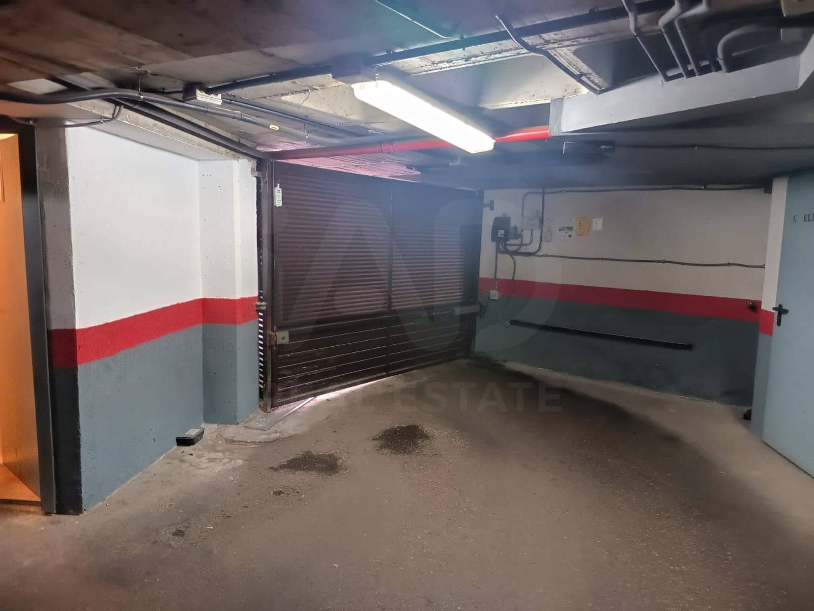 Garage till salu i Madrid stad - 28 178 € (Ref: 10090010)