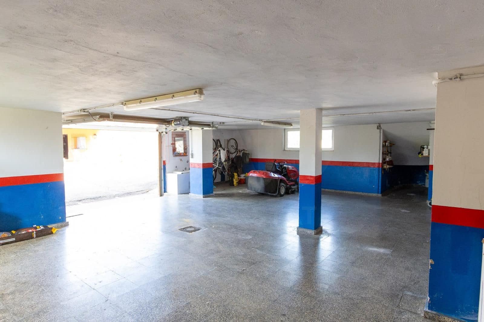5 camera da letto Villa in vendita in Santovenia de la Valdoncina con piscina garage - 950.000 € (Rif: 10090079)