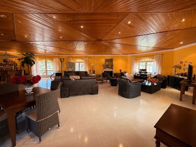 5 camera da letto Villa in vendita in Santovenia de la Valdoncina con piscina garage - 950.000 € (Rif: 10090079)