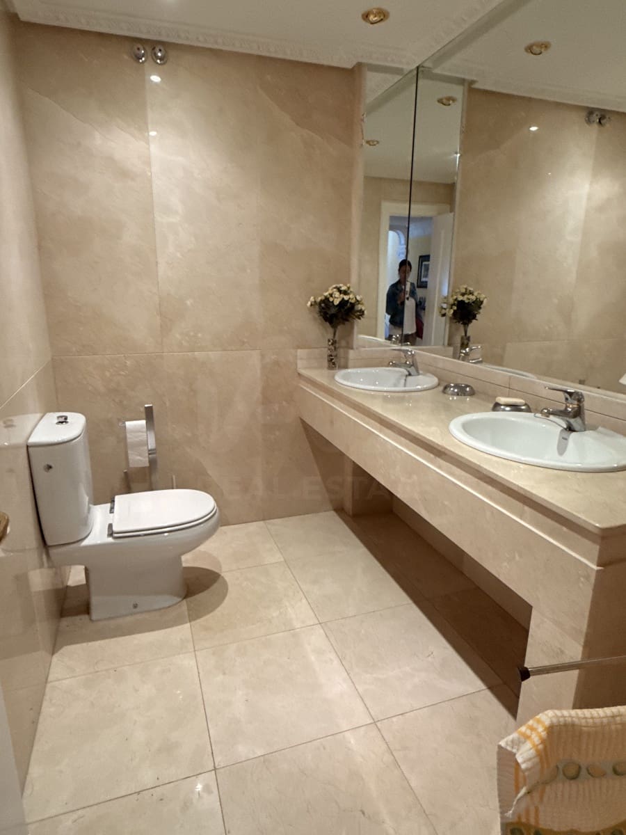 5 camera da letto Villa in vendita in Santovenia de la Valdoncina con piscina garage - 950.000 € (Rif: 10090079)