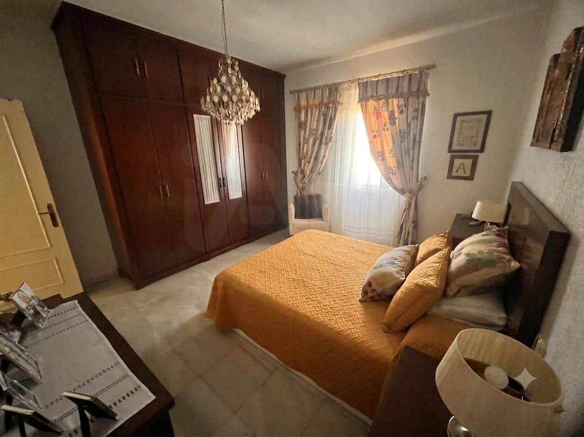 Casa de 4 habitaciones en Zalamea la Real en venta con piscina garaje - 325.000 € (Ref: 10090959)
