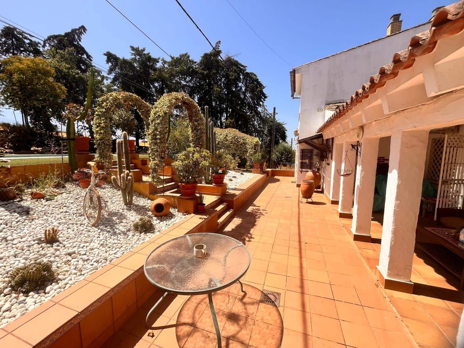 Casa de 4 habitaciones en Zalamea la Real en venta con piscina garaje - 325.000 € (Ref: 10090959)