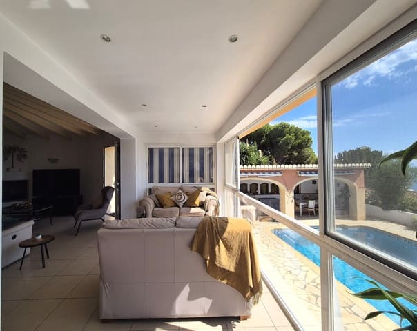 5 slaapkamer Villa te koop in Alicante stad met zwembad garage - € 1.425.000 (Ref: 10091027)