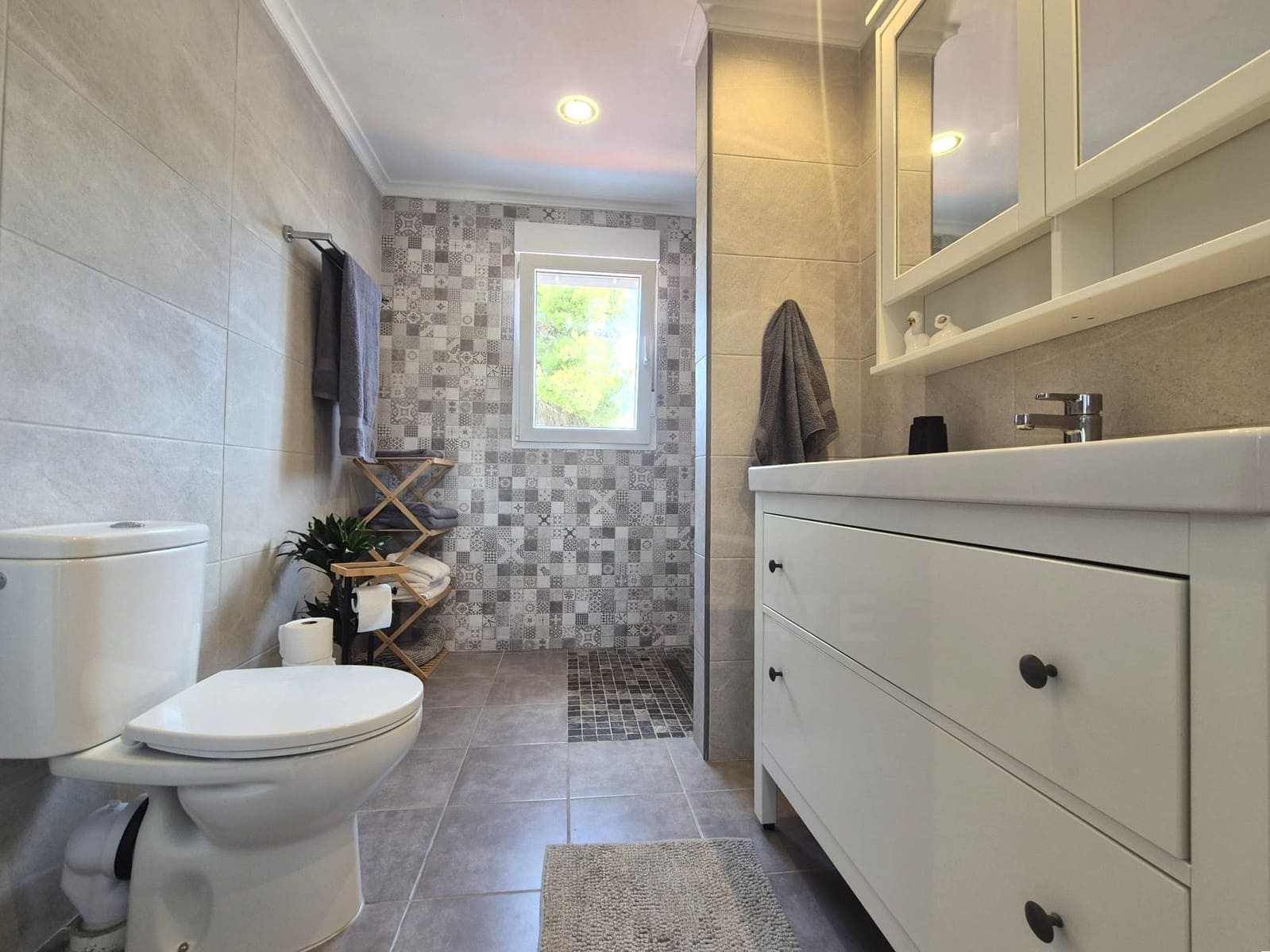 5 slaapkamer Villa te koop in Alicante stad met zwembad garage - € 1.425.000 (Ref: 10091027)