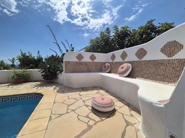 5 slaapkamer Villa te koop in Alicante stad met zwembad garage - € 1.325.000 (Ref: 10091027)