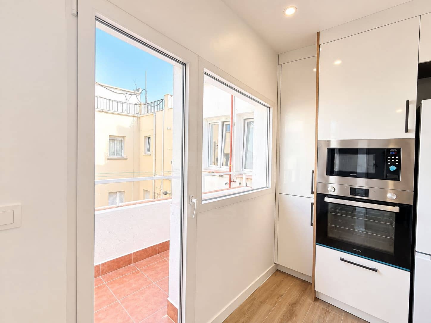 3 Zimmer Apartment zu vermieten in Madrid Stadt - 2.100 € (Ref: 10091028)