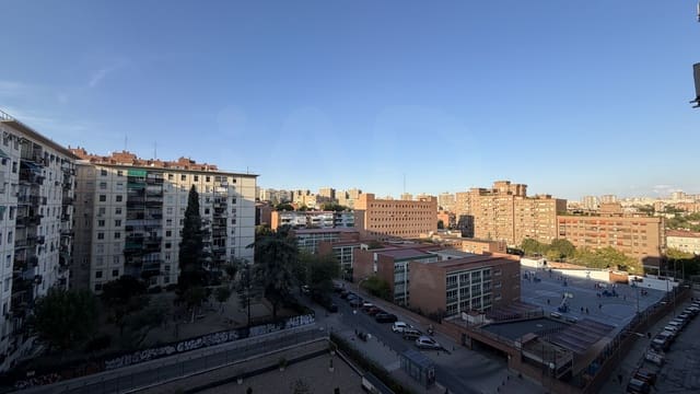 3 quarto Apartamento para arrendar em Madrid cidade - 2 200 € (Ref: 10091029)
