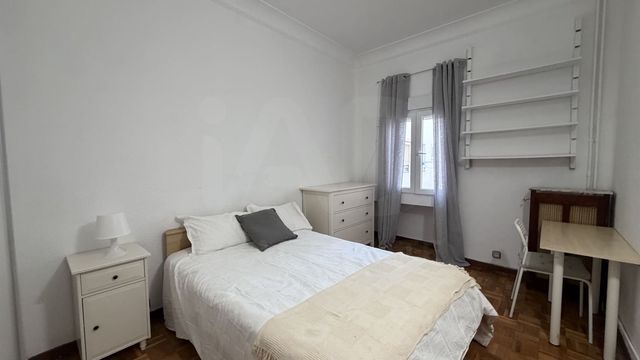 3 slaapkamer Appartement te huur in Madrid stad - € 2.200 (Ref: 10091029)