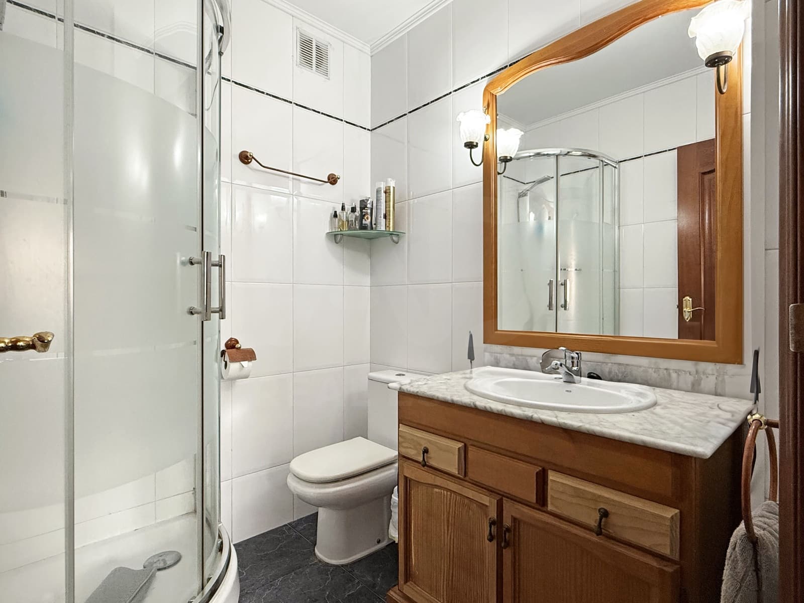 Apartamento de 3 habitaciones en Vilanova i la Geltrú en venta con garaje - 330.000 € (Ref: 10093750)