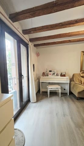 2 Zimmer Apartment zu verkaufen in El Raval, Barcelona Stadt - 370.000 € (Ref: 10093751)