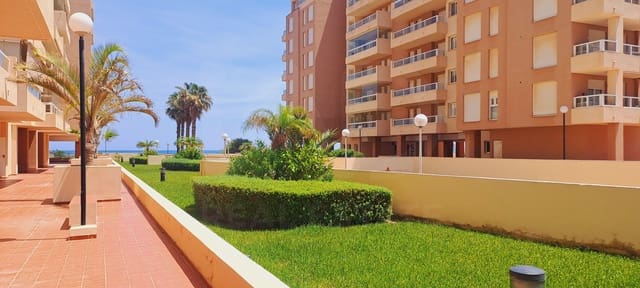 2 slaapkamer Appartement te koop in La Manga del Mar Menor met zwembad garage - € 189.000 (Ref: 10093752)