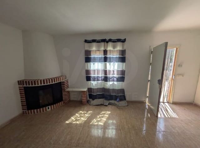2 soverom Hus til salgs i Sant Cebrià de Vallalta med garasje - € 145 000 (Ref: 10093756)