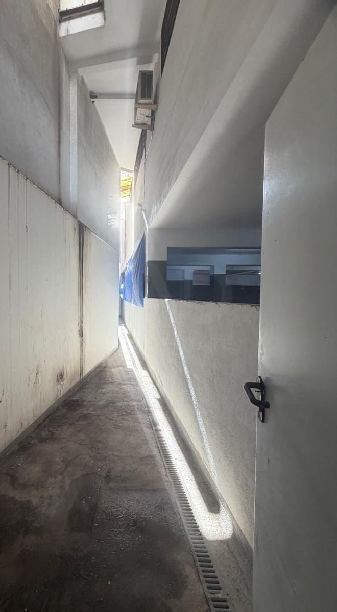 Garage for sale in Gava - € 385,000 (Ref: 10093757)