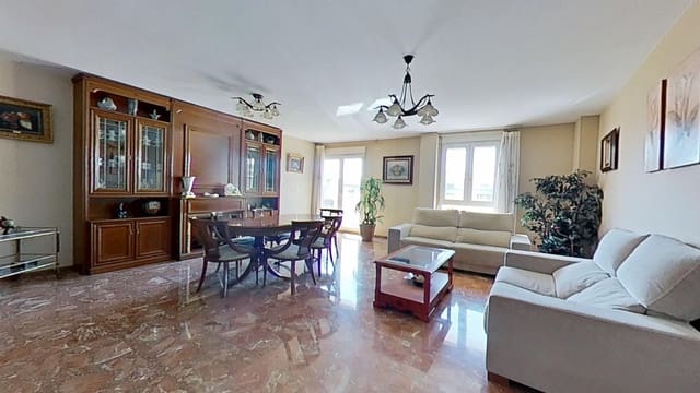 6 soverom Penthouse til salgs i Vila-real med garasje - € 450 000 (Ref: 10093759)