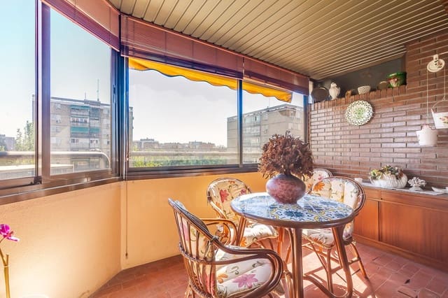 2 soverom Leilighet til salgs i Estrella, Madrid by med svømmebasseng garasje - € 699 000 (Ref: 10093760)
