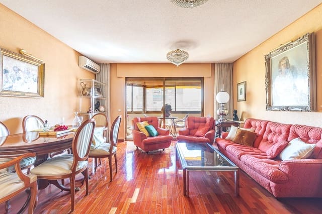 2 soverom Leilighet til salgs i Estrella, Madrid by med svømmebasseng garasje - € 699 000 (Ref: 10093760)