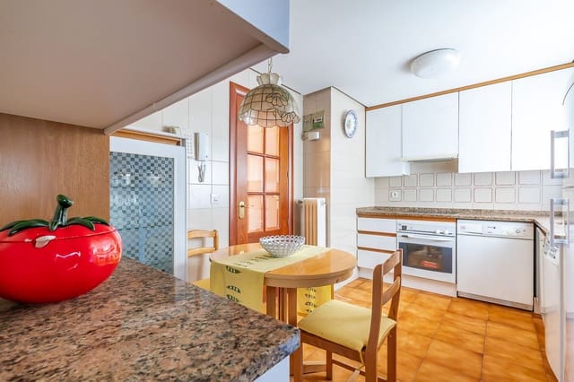 2 soverom Leilighet til salgs i Estrella, Madrid by med svømmebasseng garasje - € 699 000 (Ref: 10093760)
